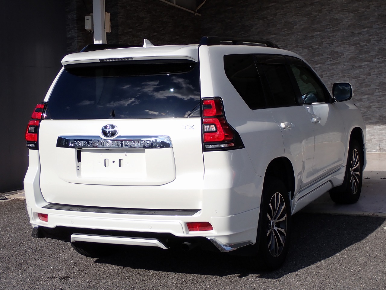 TOYOTA Land Cruiser Prado