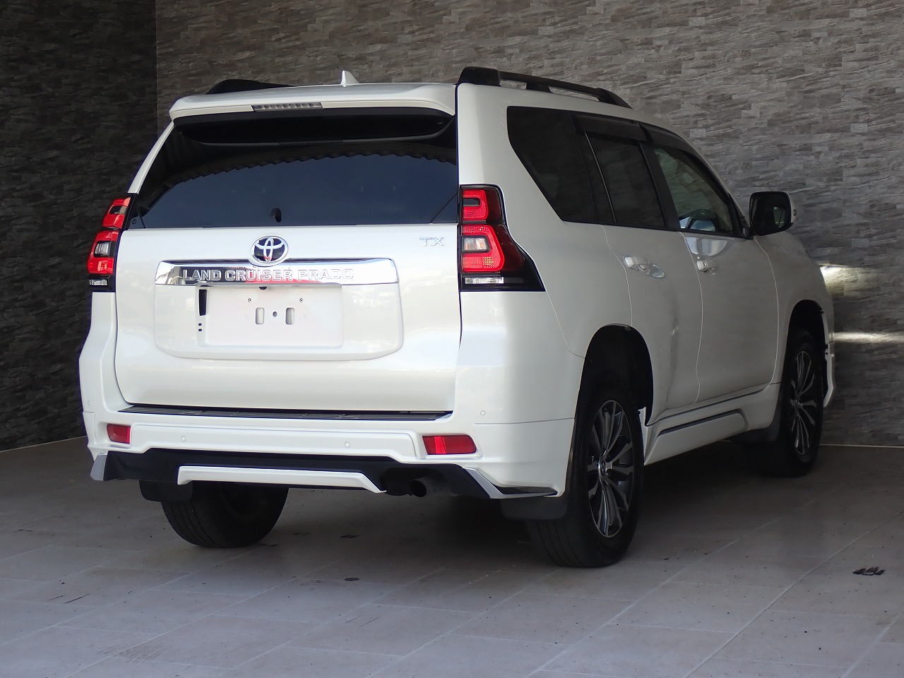 TOYOTA Land Cruiser Prado