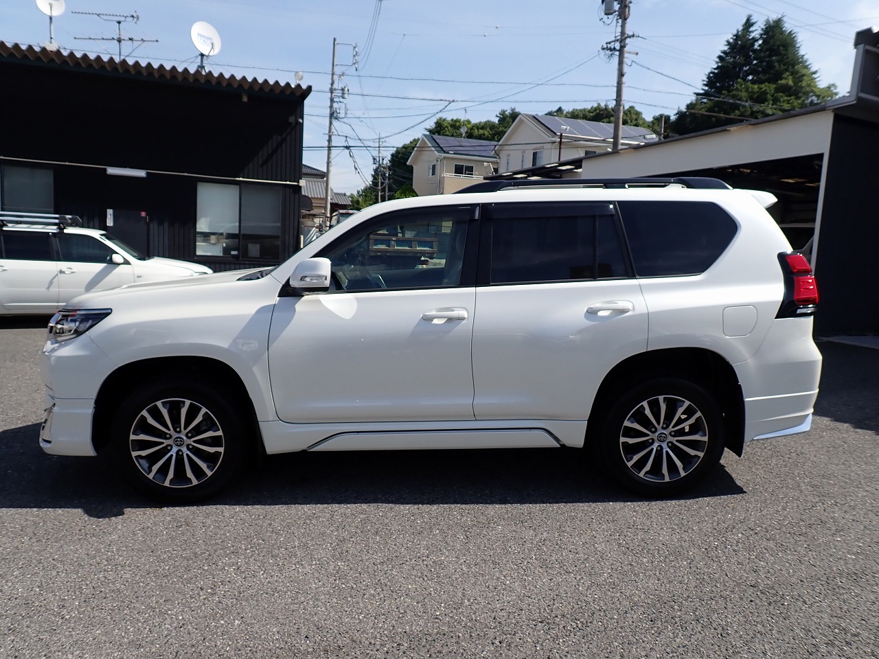 TOYOTA Land Cruiser Prado