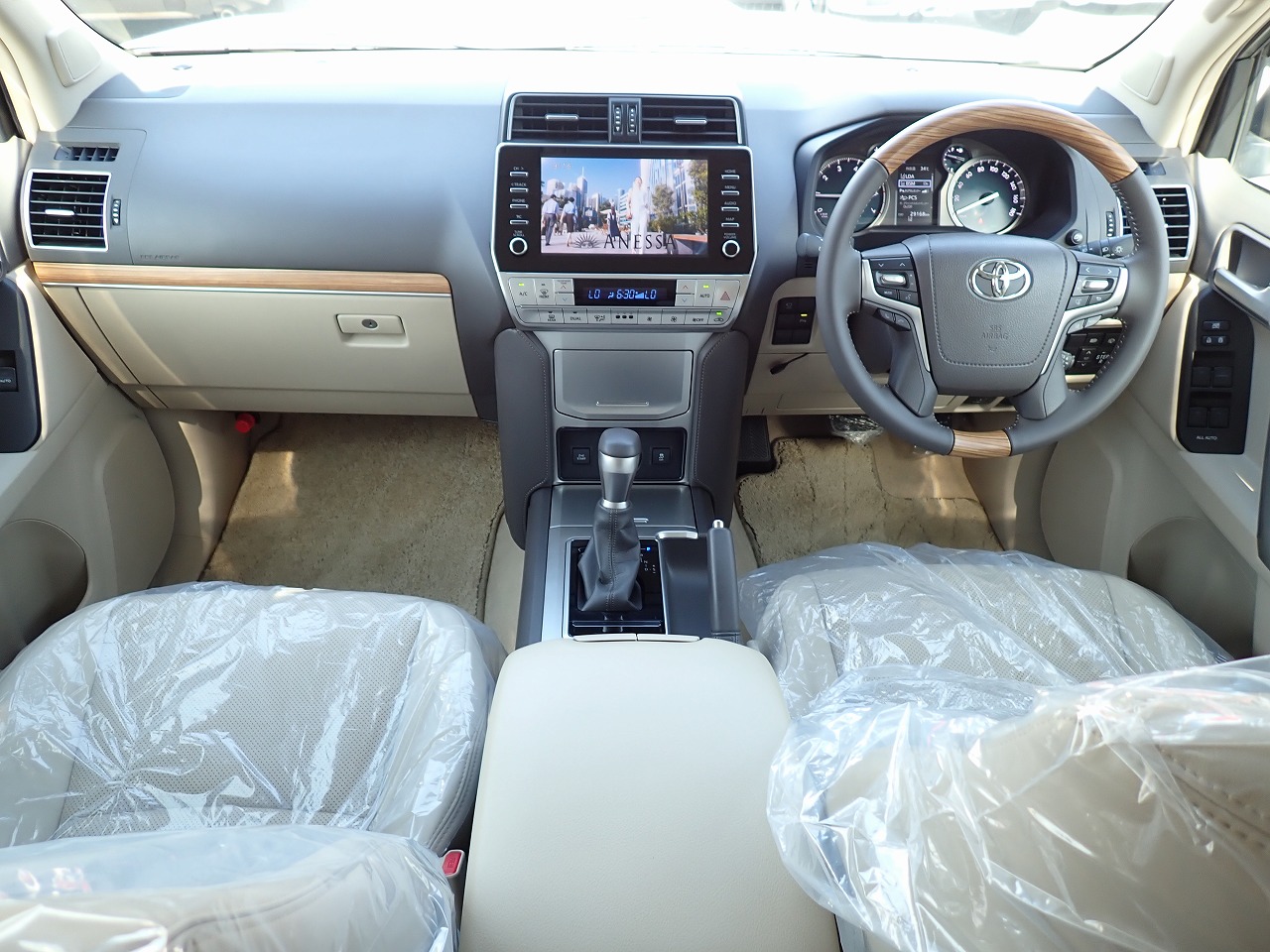 TOYOTA Land Cruiser Prado