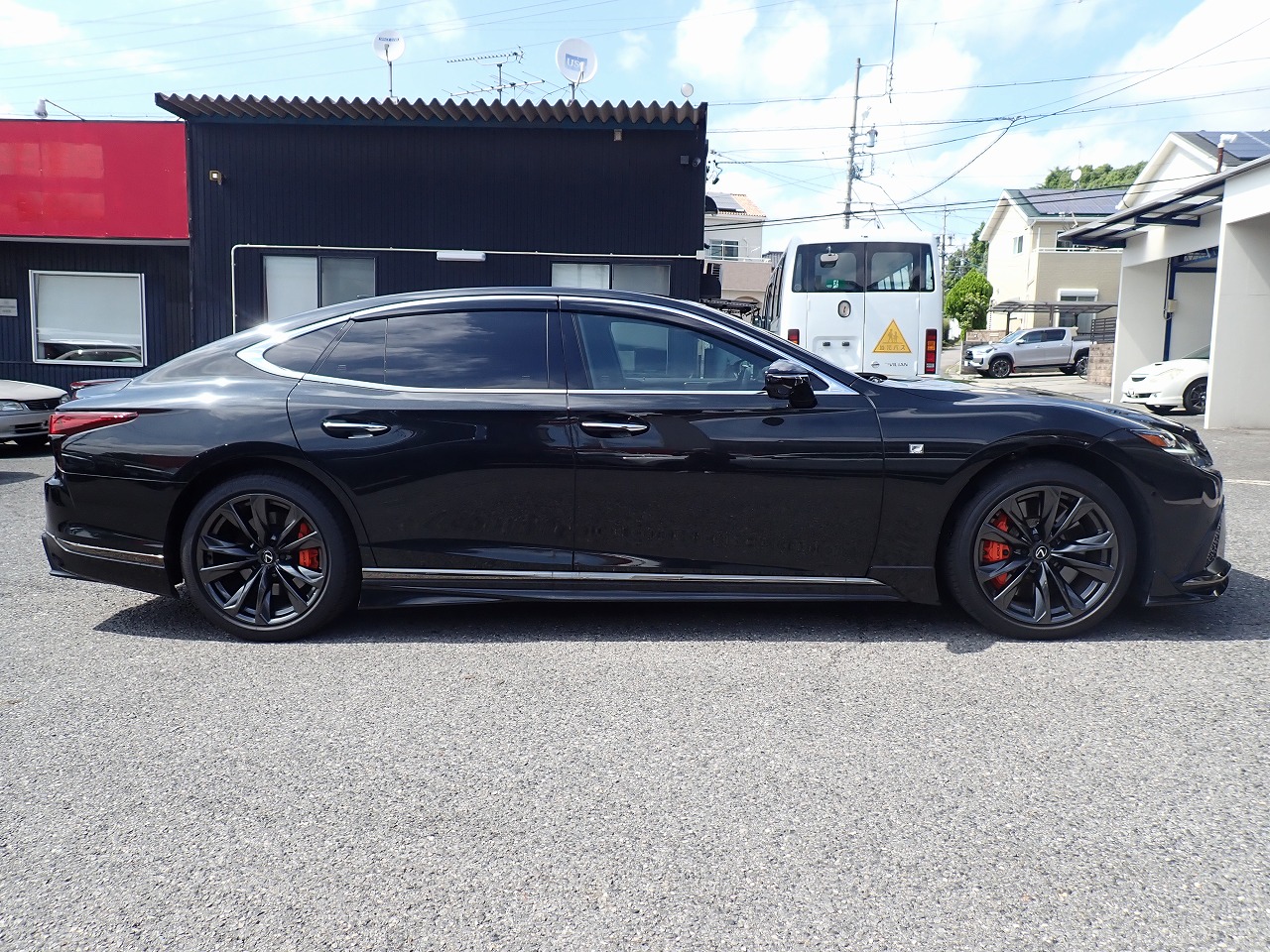 LEXUS LS