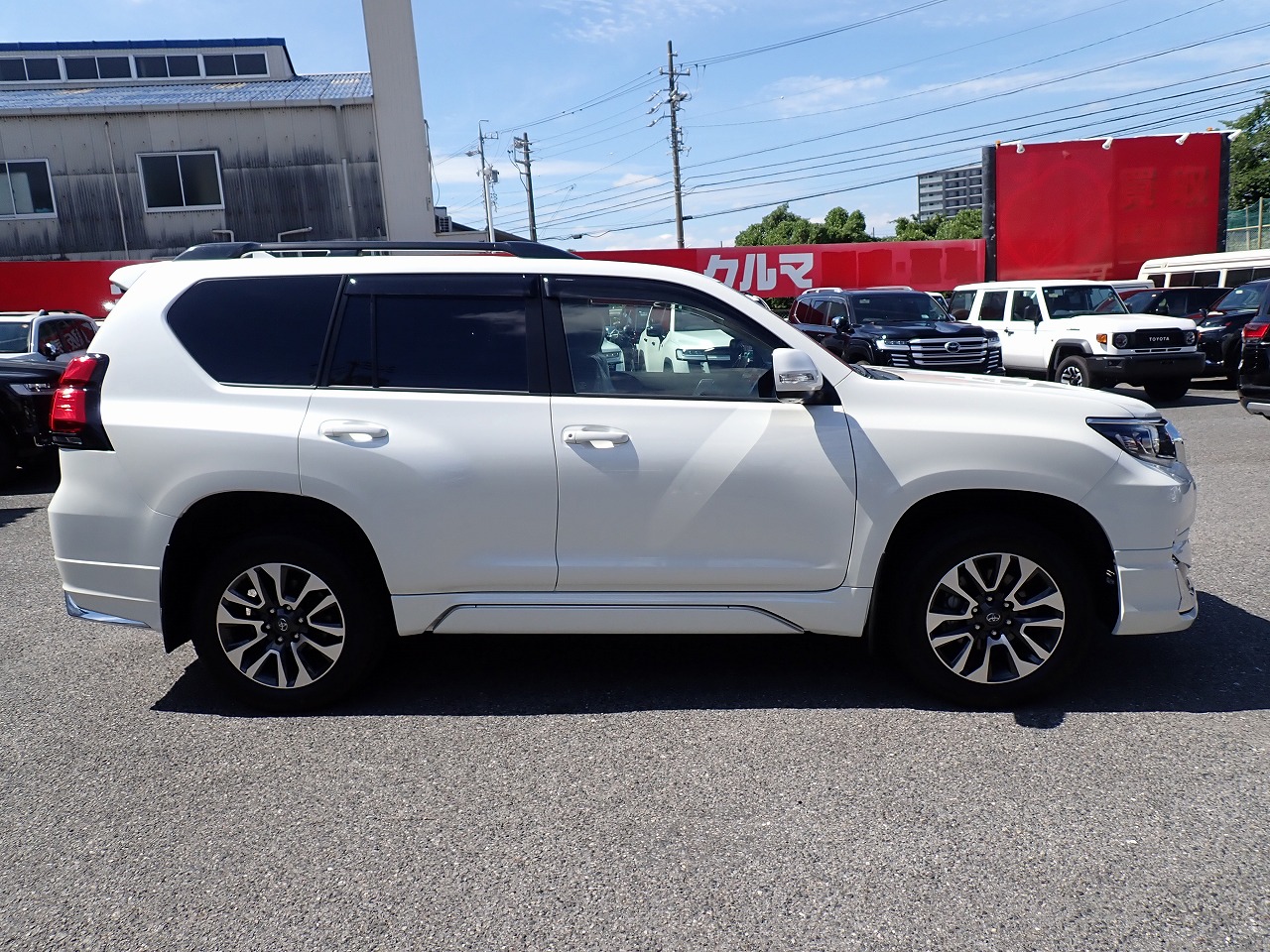 TOYOTA Land Cruiser Prado