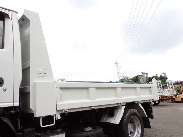 ISUZU Elf Truck