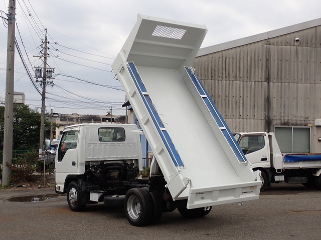 ISUZU Elf Truck