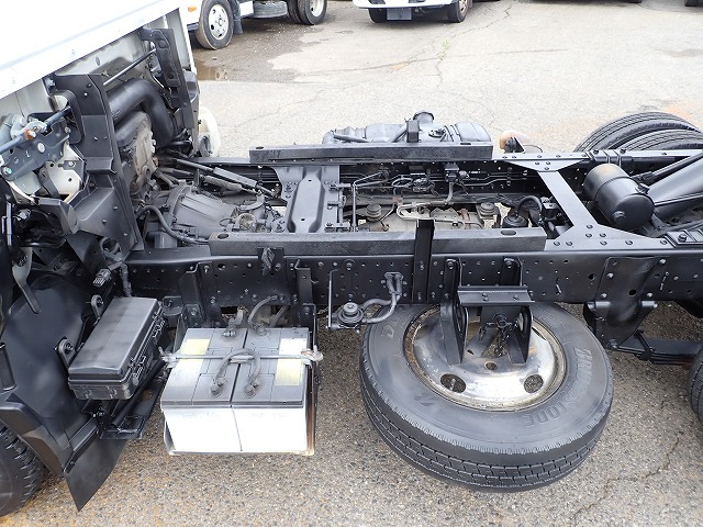 ISUZU Elf Truck
