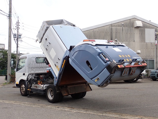 HINO Dutro