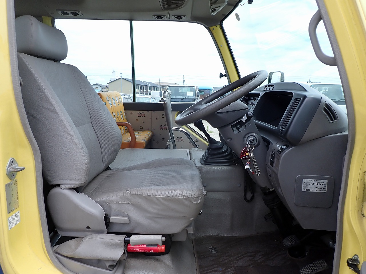 TOYOTA Coaster