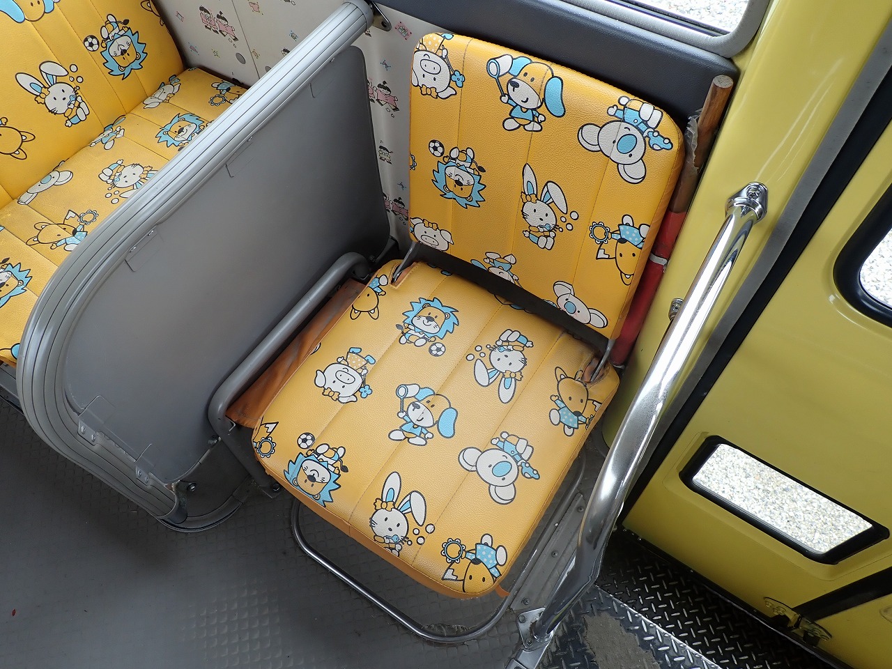 TOYOTA Coaster