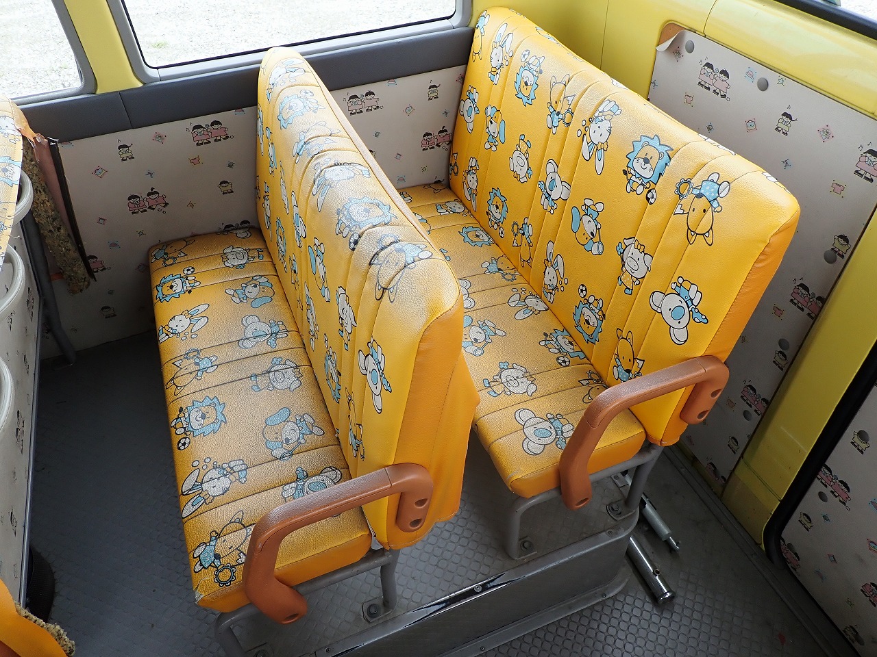 TOYOTA Coaster