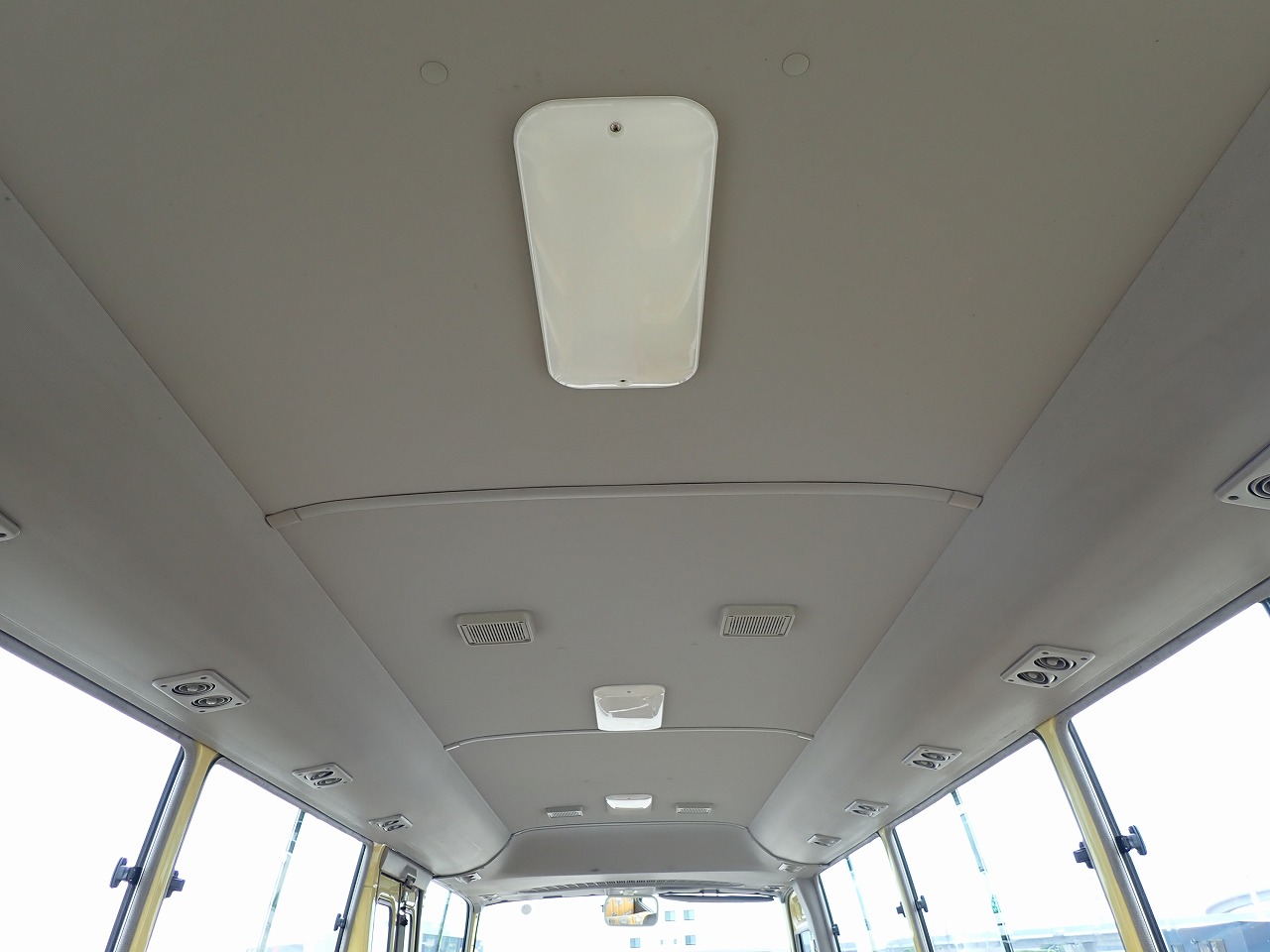 TOYOTA Coaster