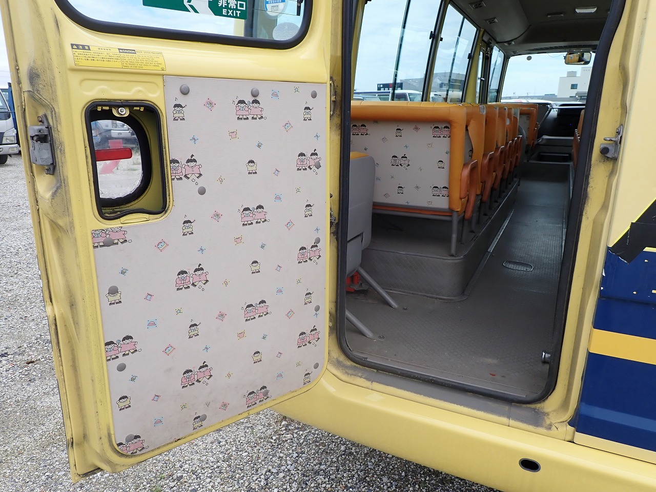 TOYOTA Coaster