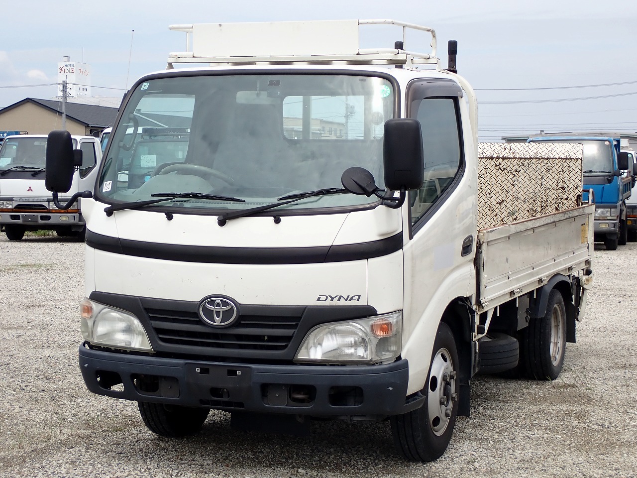 TOYOTA Dyna Truck