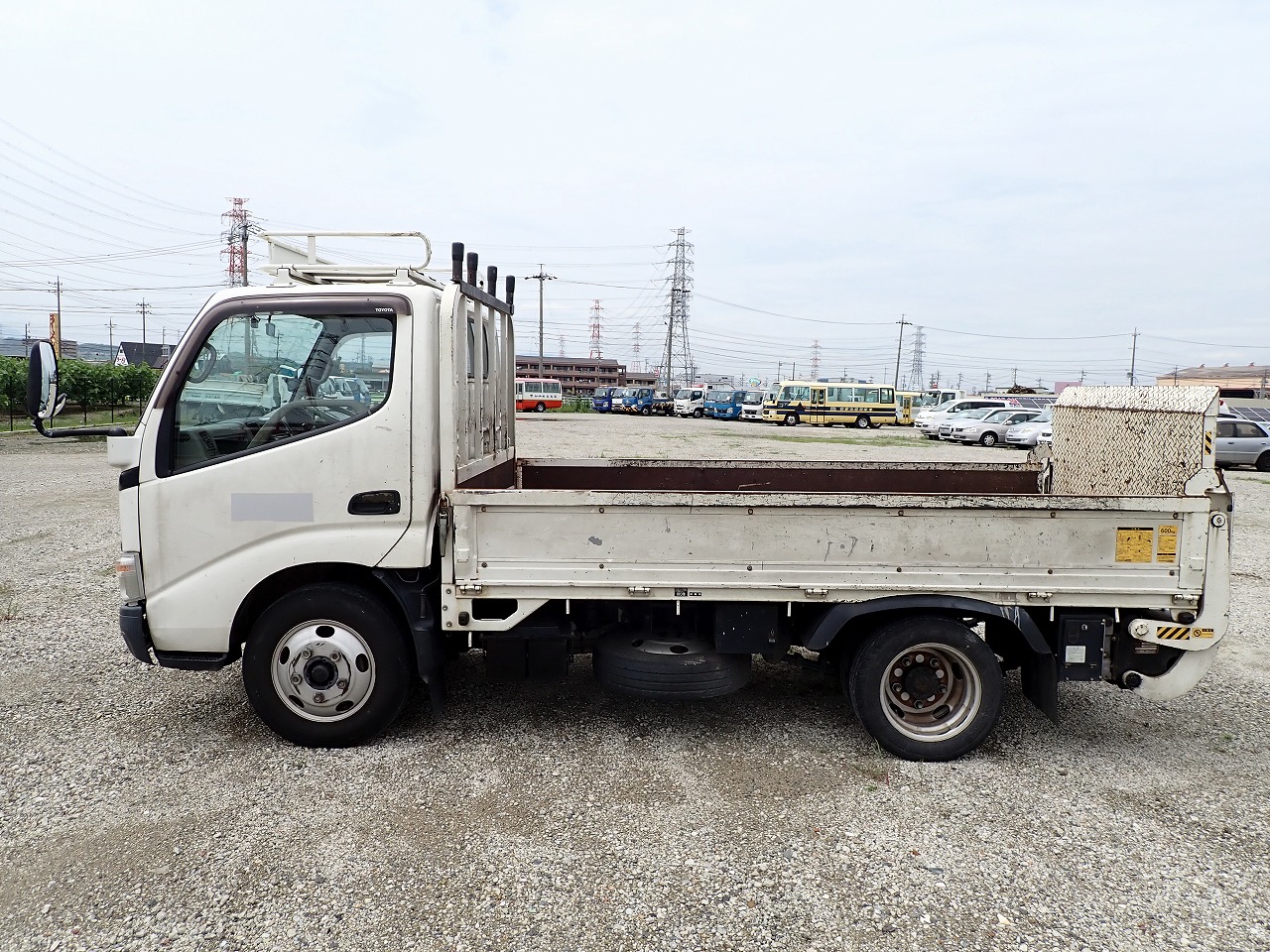 TOYOTA Dyna Truck