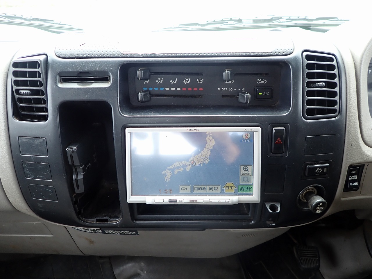 TOYOTA Dyna Truck
