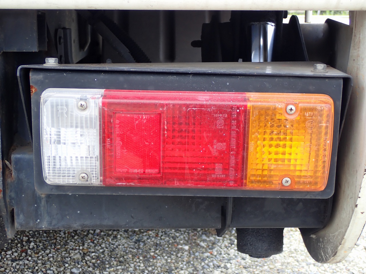 TOYOTA Dyna Truck