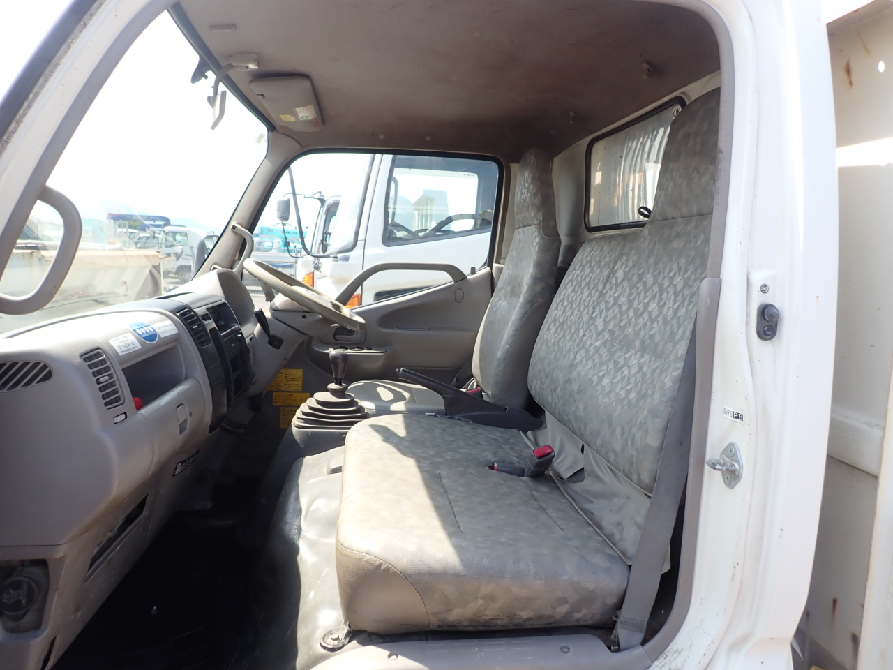 HINO Dutro