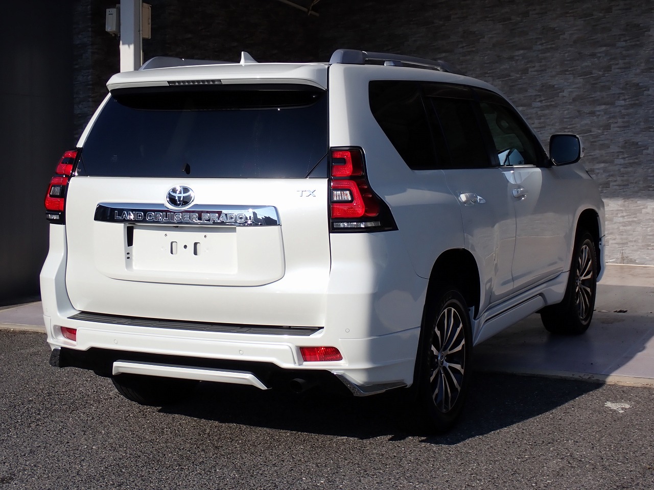 TOYOTA Land Cruiser Prado