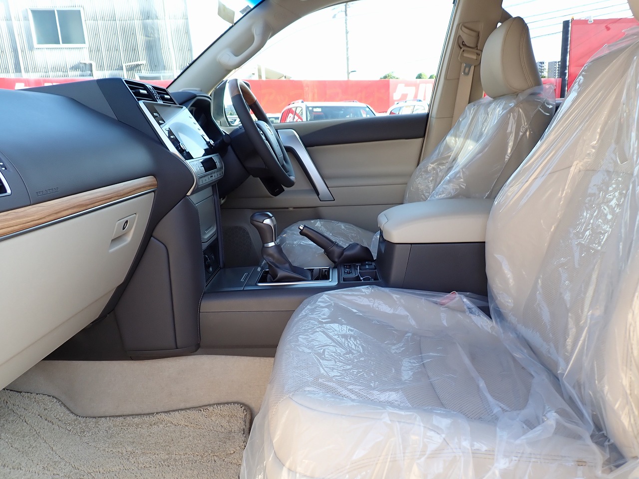 TOYOTA Land Cruiser Prado