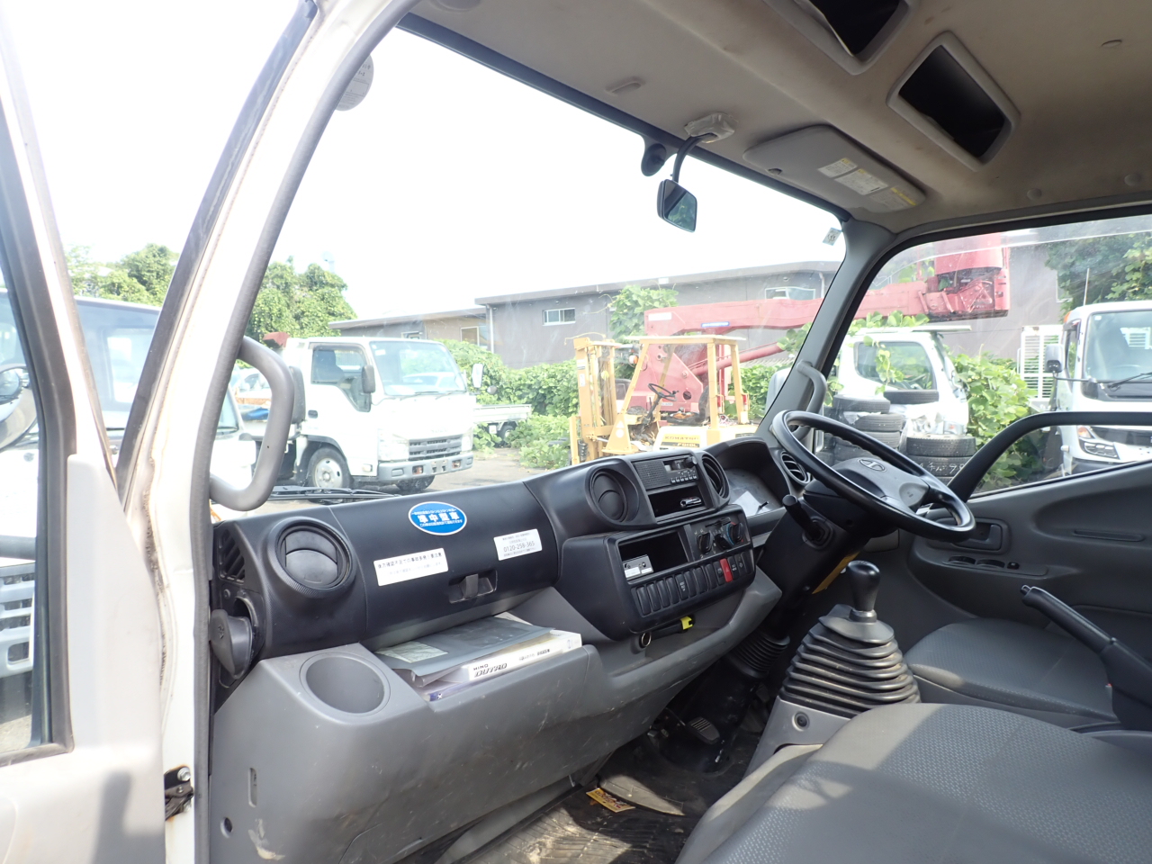 HINO Dutro