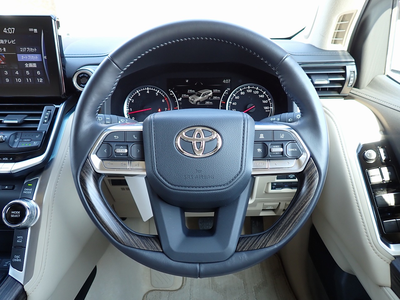 TOYOTA Land Cruiser