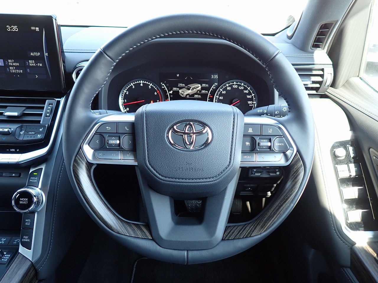 TOYOTA Land Cruiser