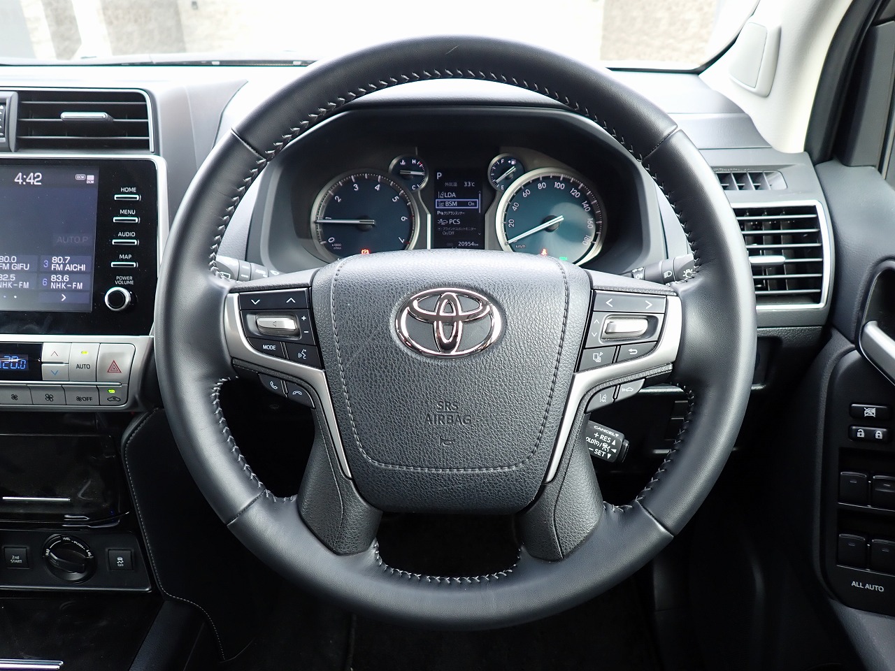 TOYOTA Land Cruiser Prado