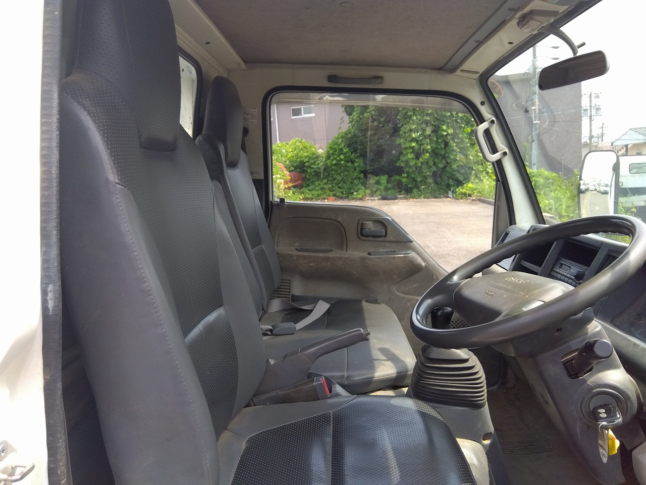 ISUZU Elf Truck