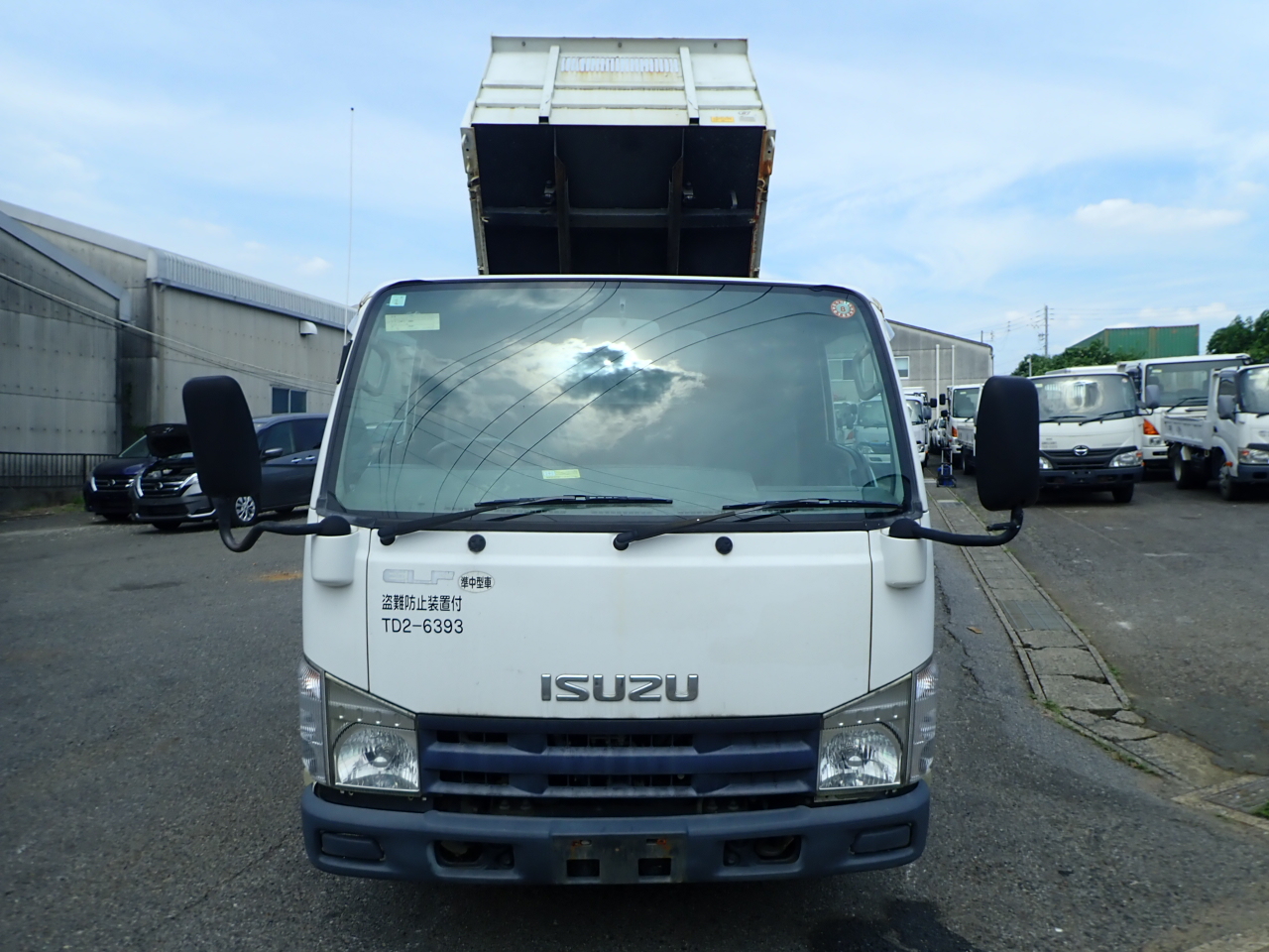 ISUZU Elf Truck