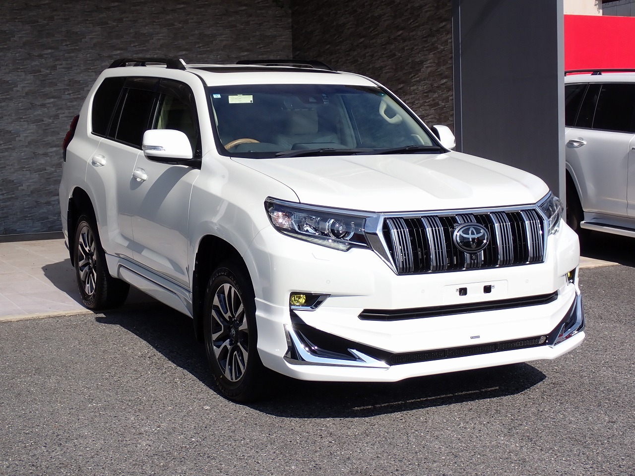 TOYOTA Land Cruiser Prado