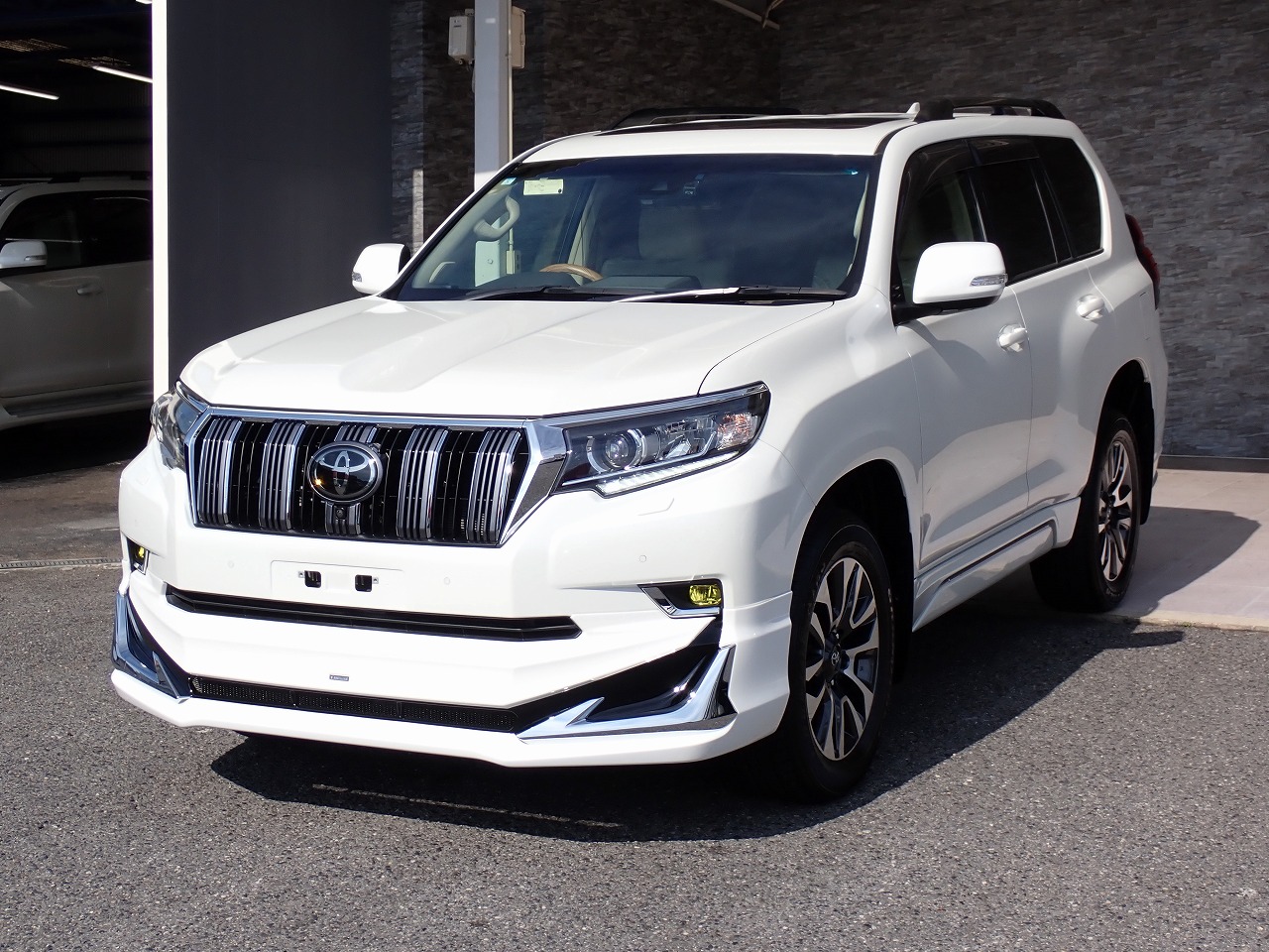 TOYOTA Land Cruiser Prado