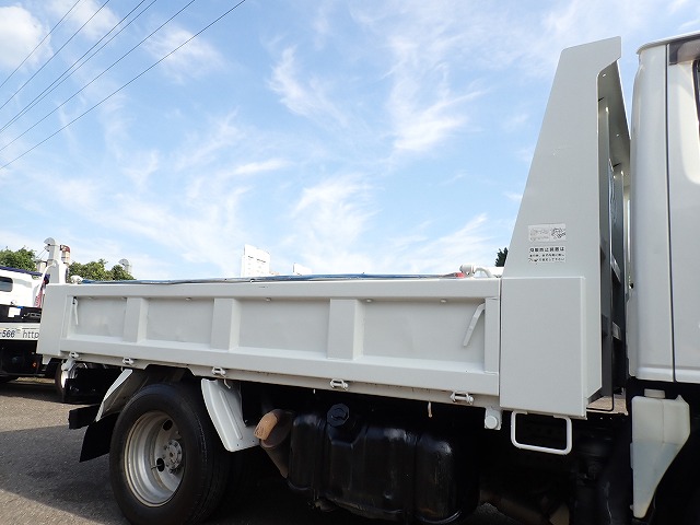 ISUZU Elf Truck