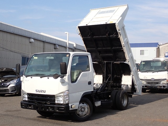 ISUZU Elf Truck