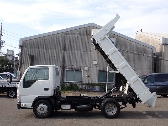 ISUZU Elf Truck