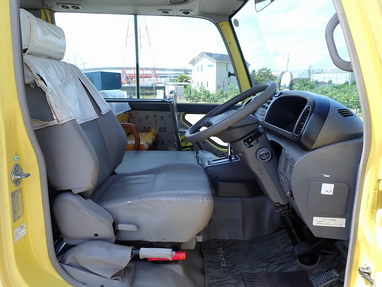 TOYOTA Coaster