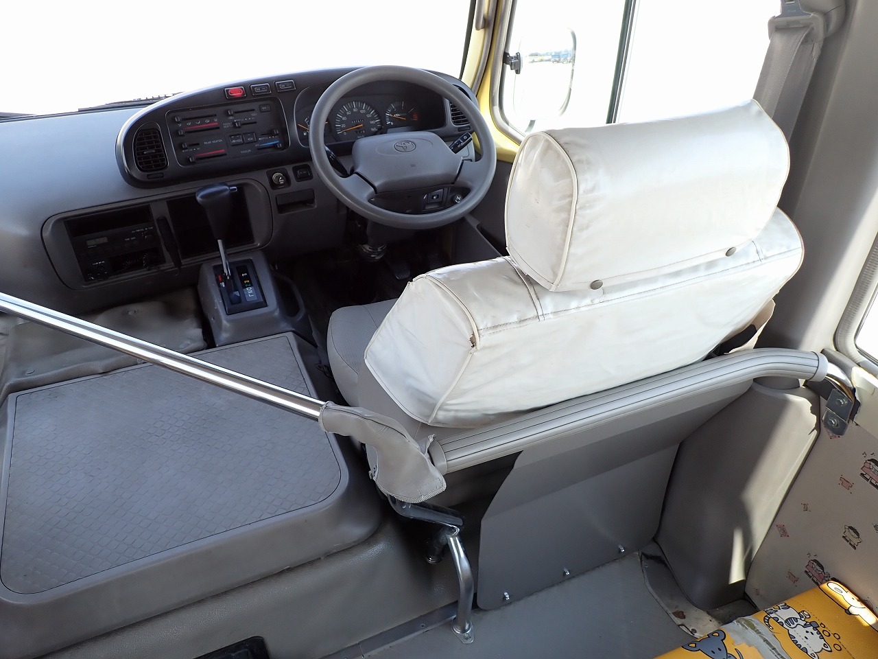 TOYOTA Coaster