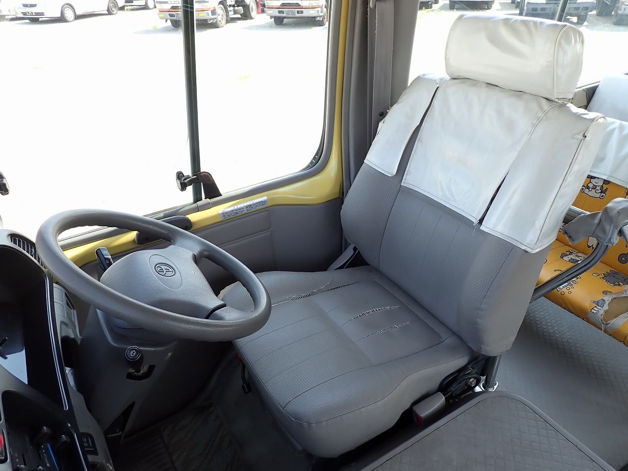 TOYOTA Coaster