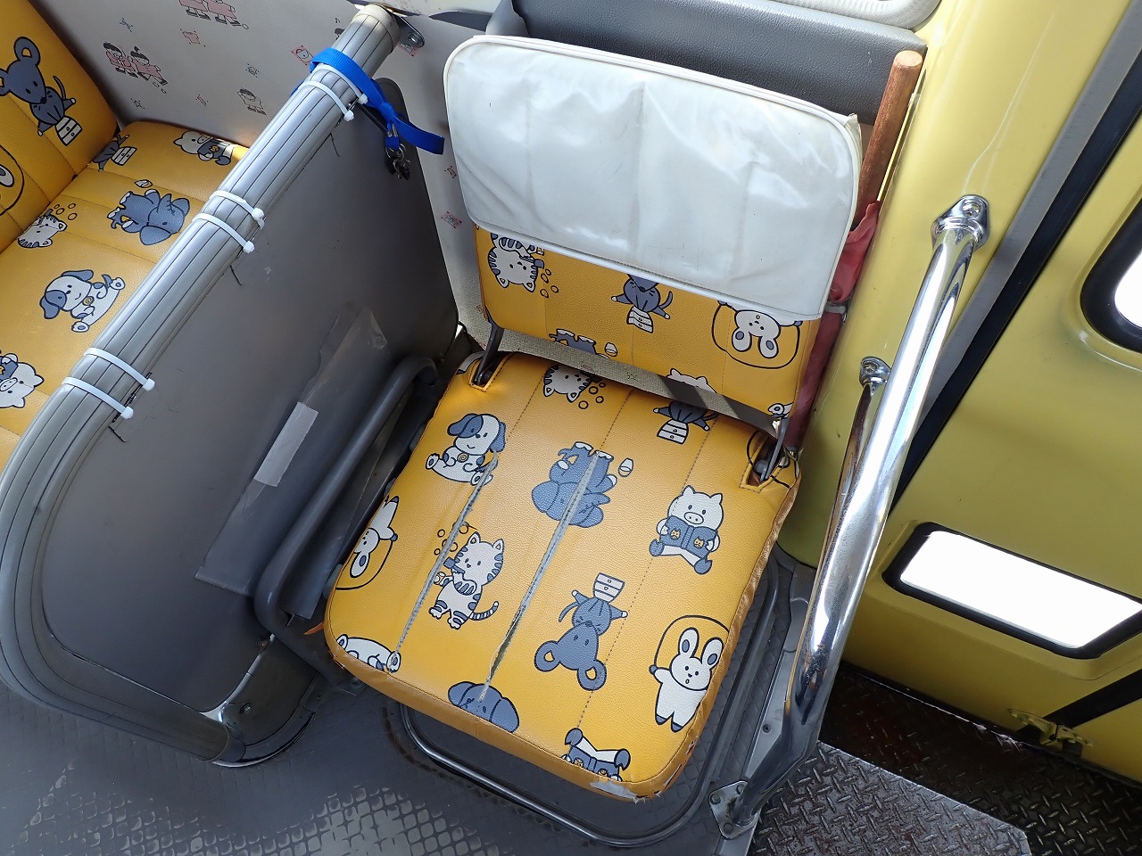 TOYOTA Coaster