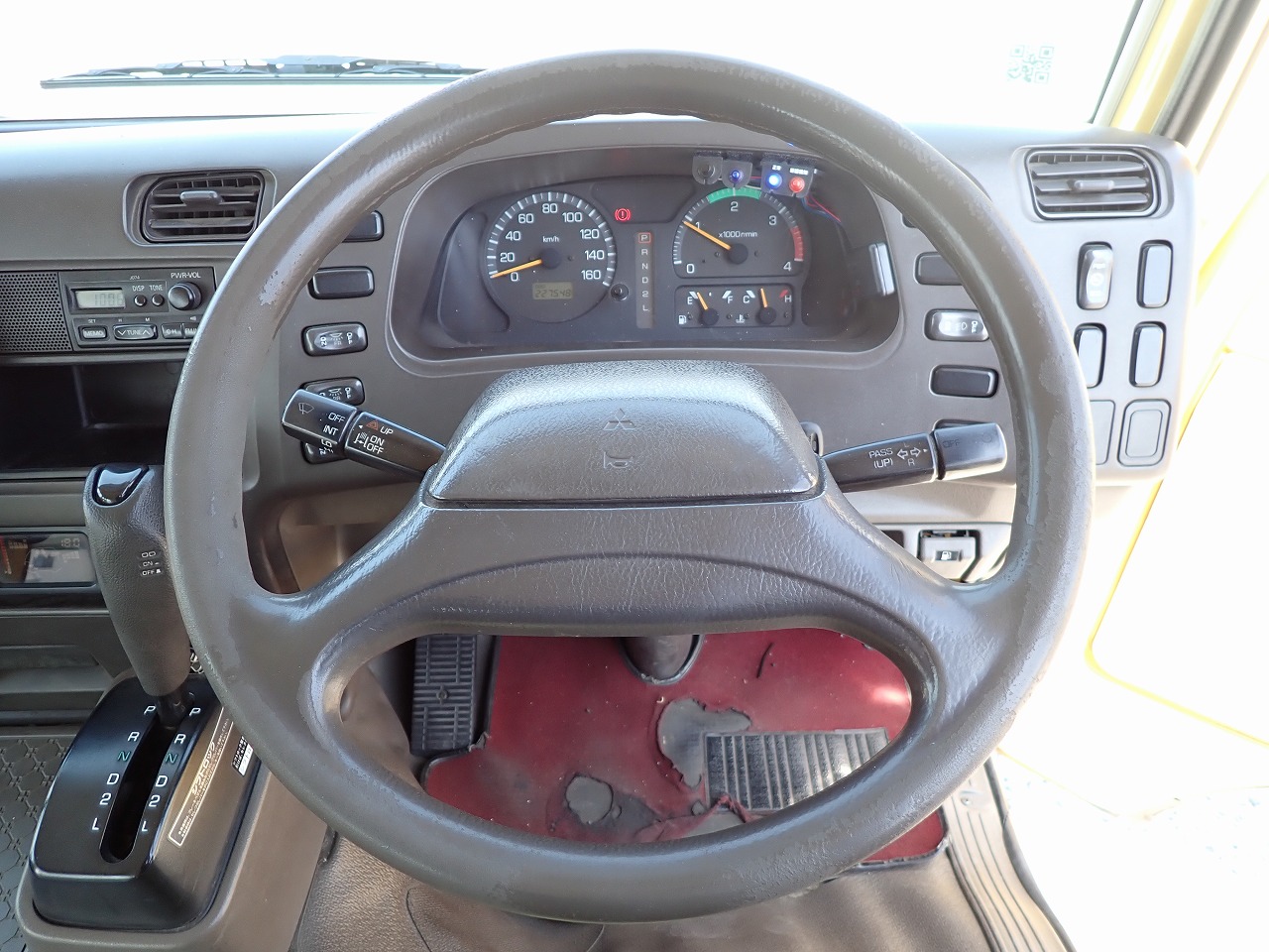 MITSUBISHI Rosa