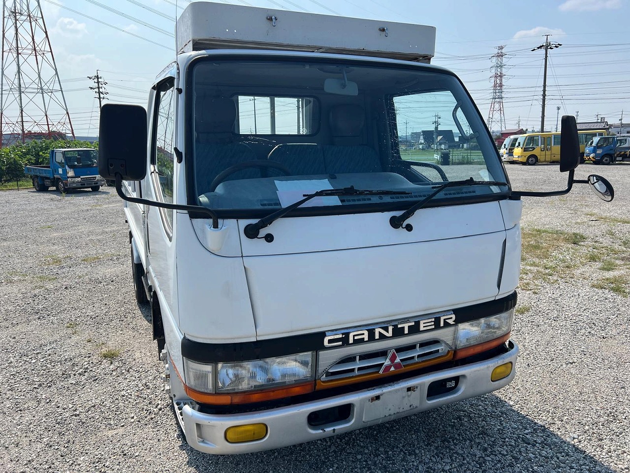 MITSUBISHI Canter