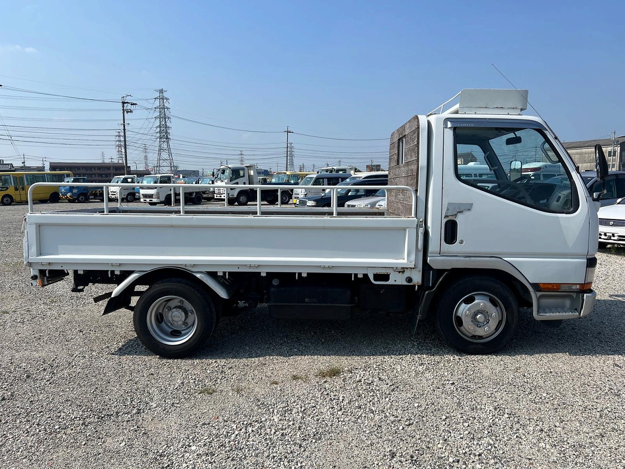MITSUBISHI Canter