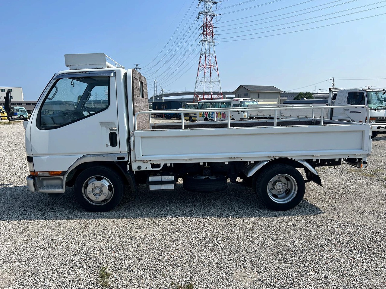 MITSUBISHI Canter