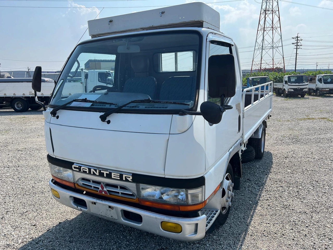 MITSUBISHI Canter