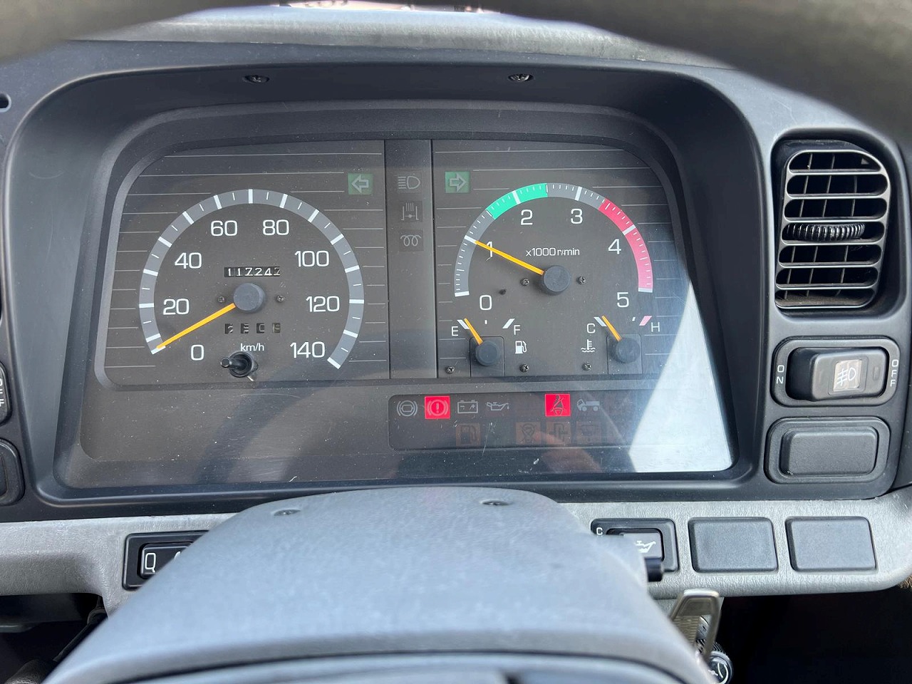 MITSUBISHI Canter