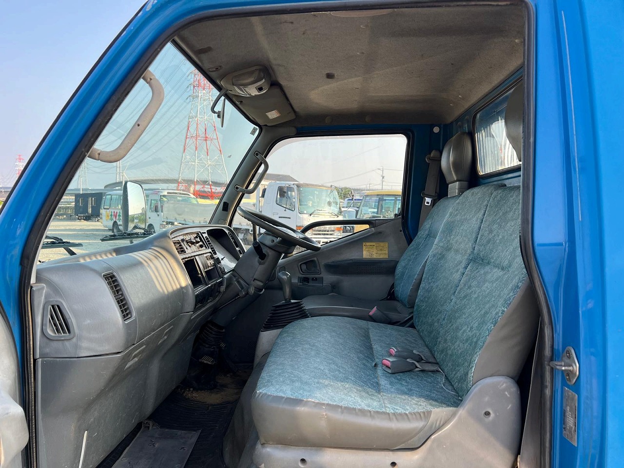 MITSUBISHI Canter
