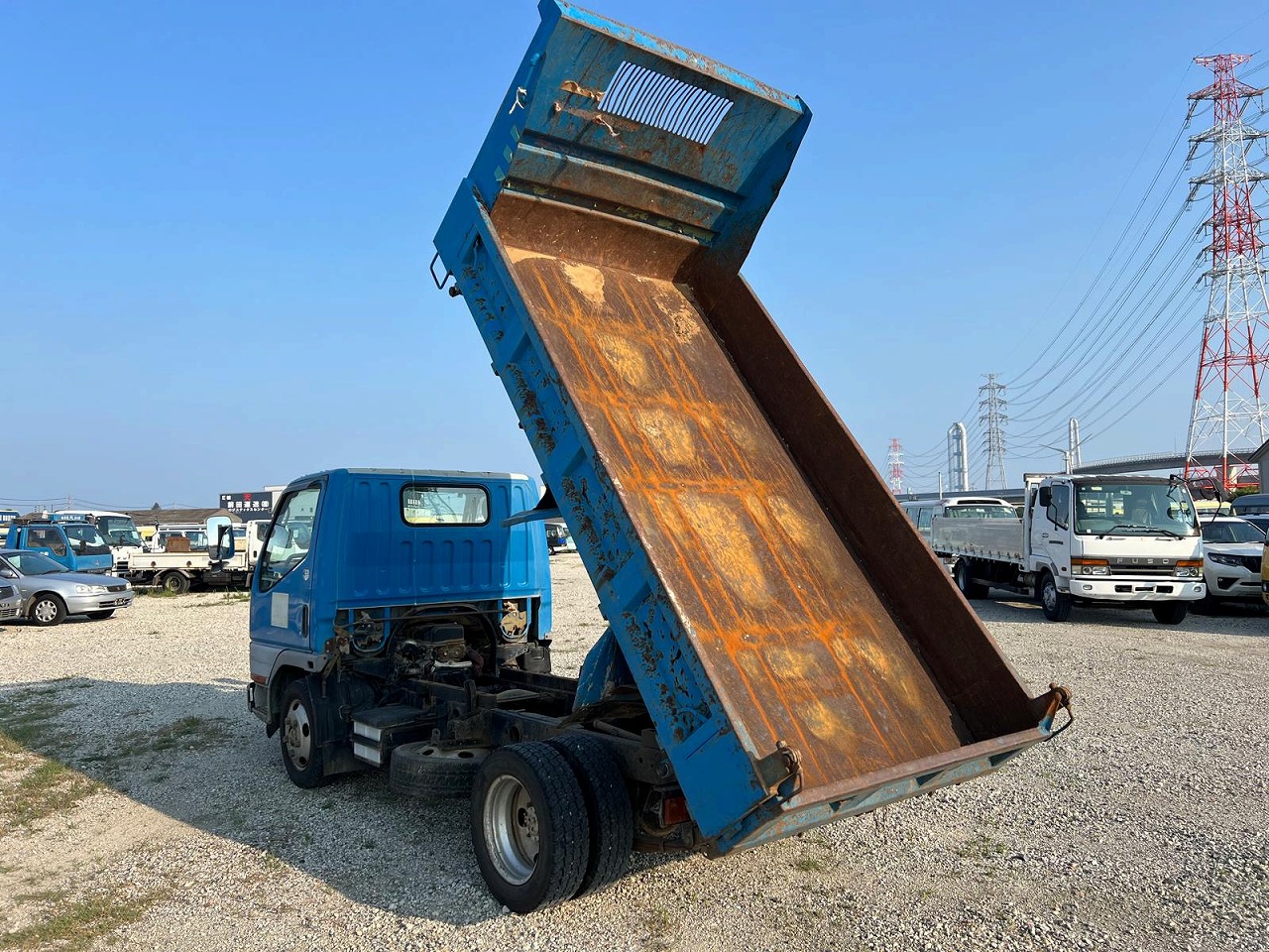 MITSUBISHI Canter
