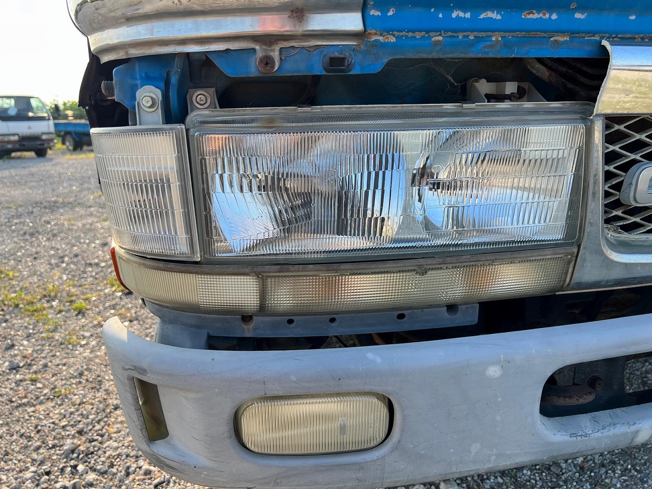 MITSUBISHI Canter
