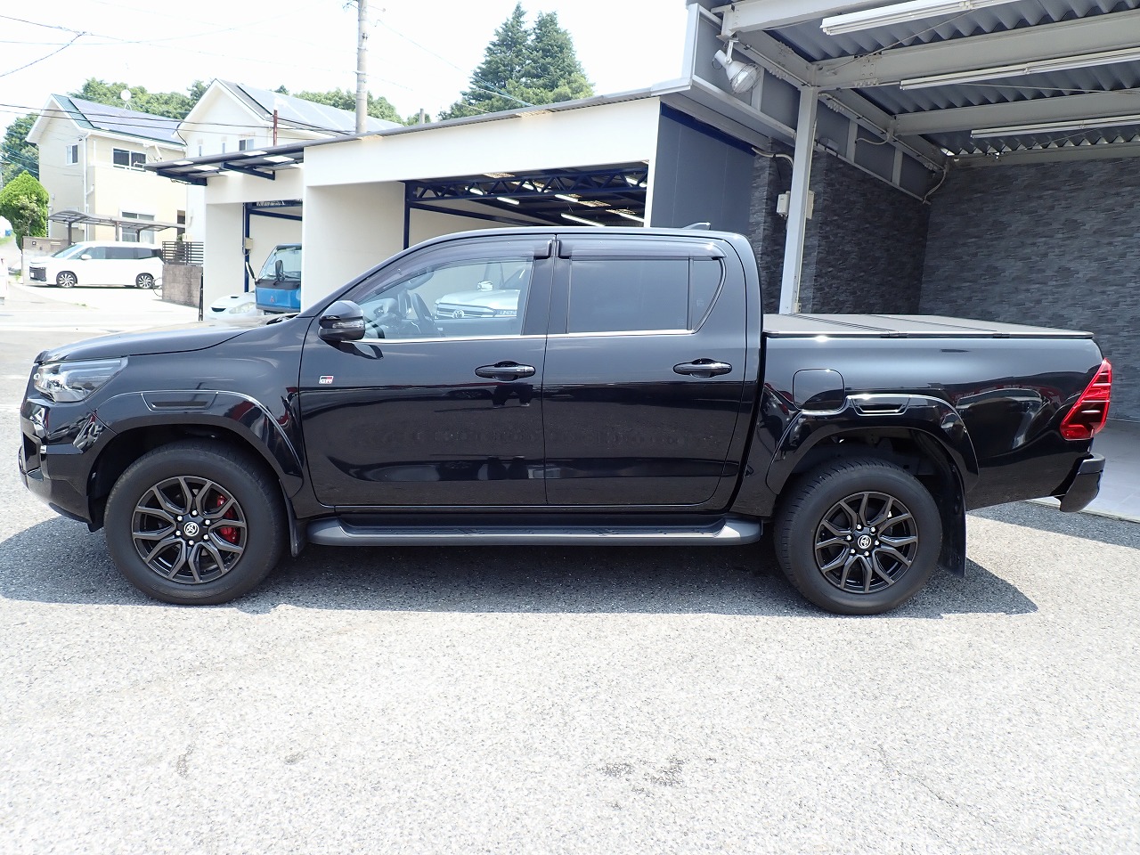 TOYOTA Hilux