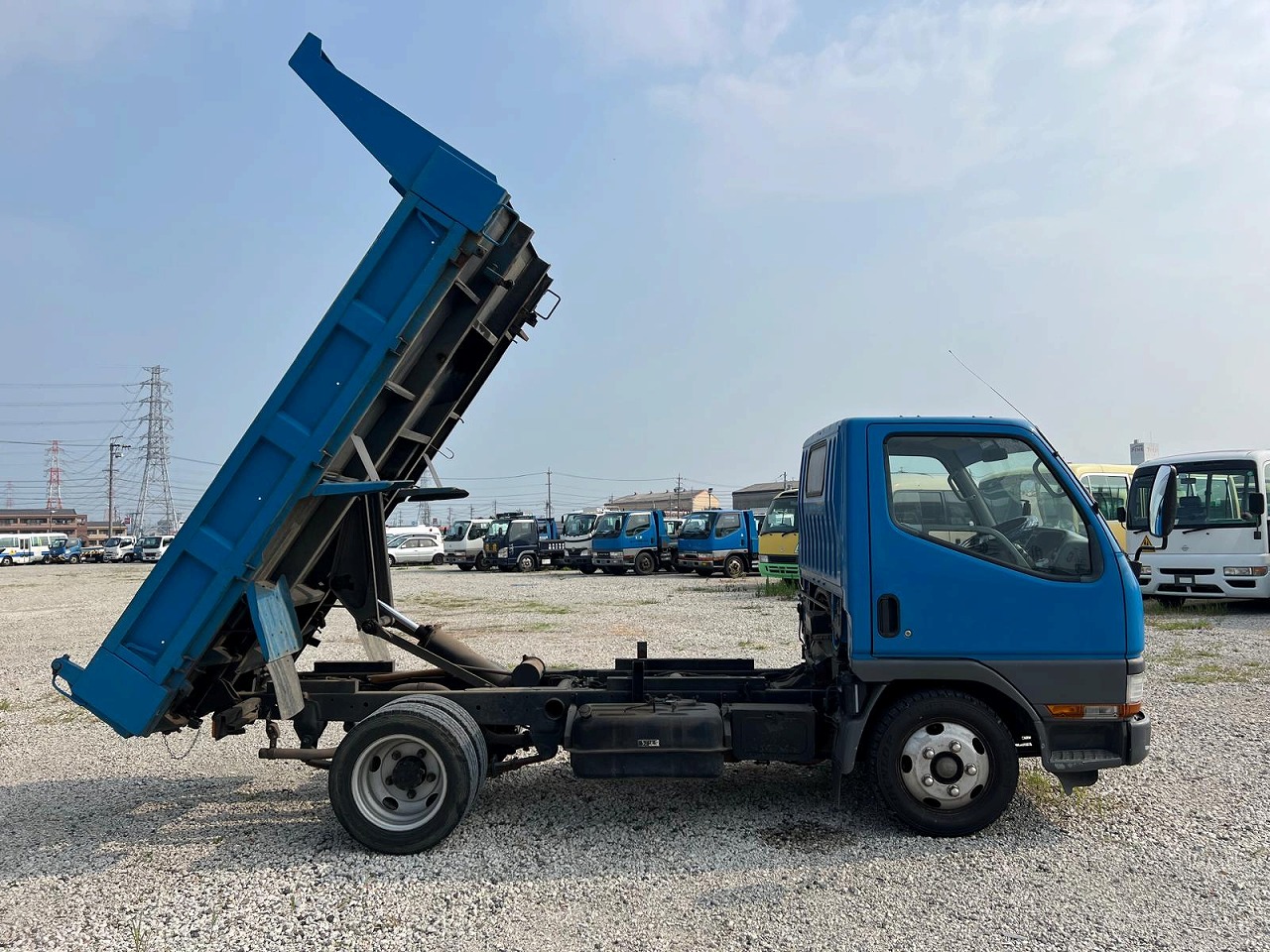 MITSUBISHI Canter