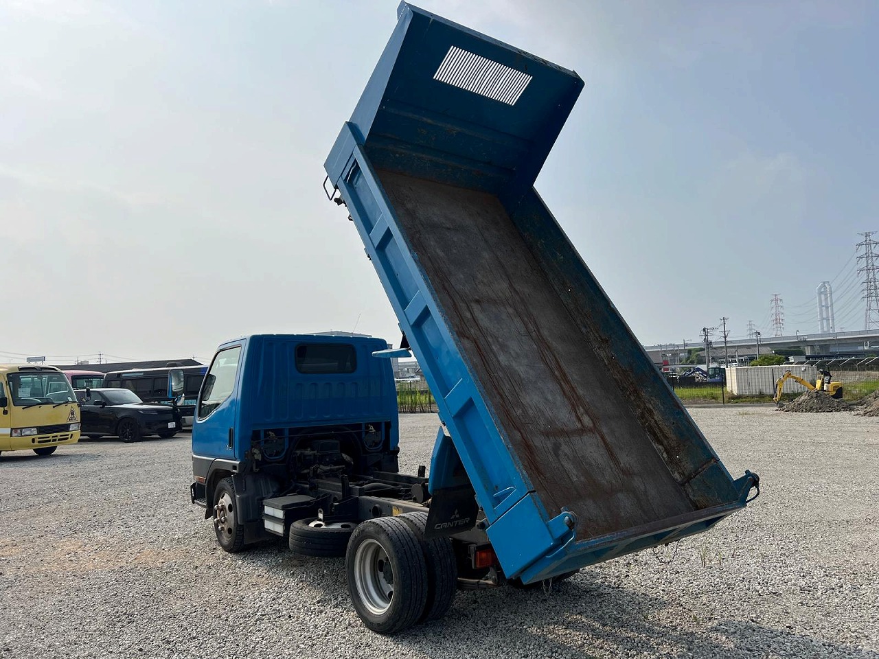 MITSUBISHI Canter