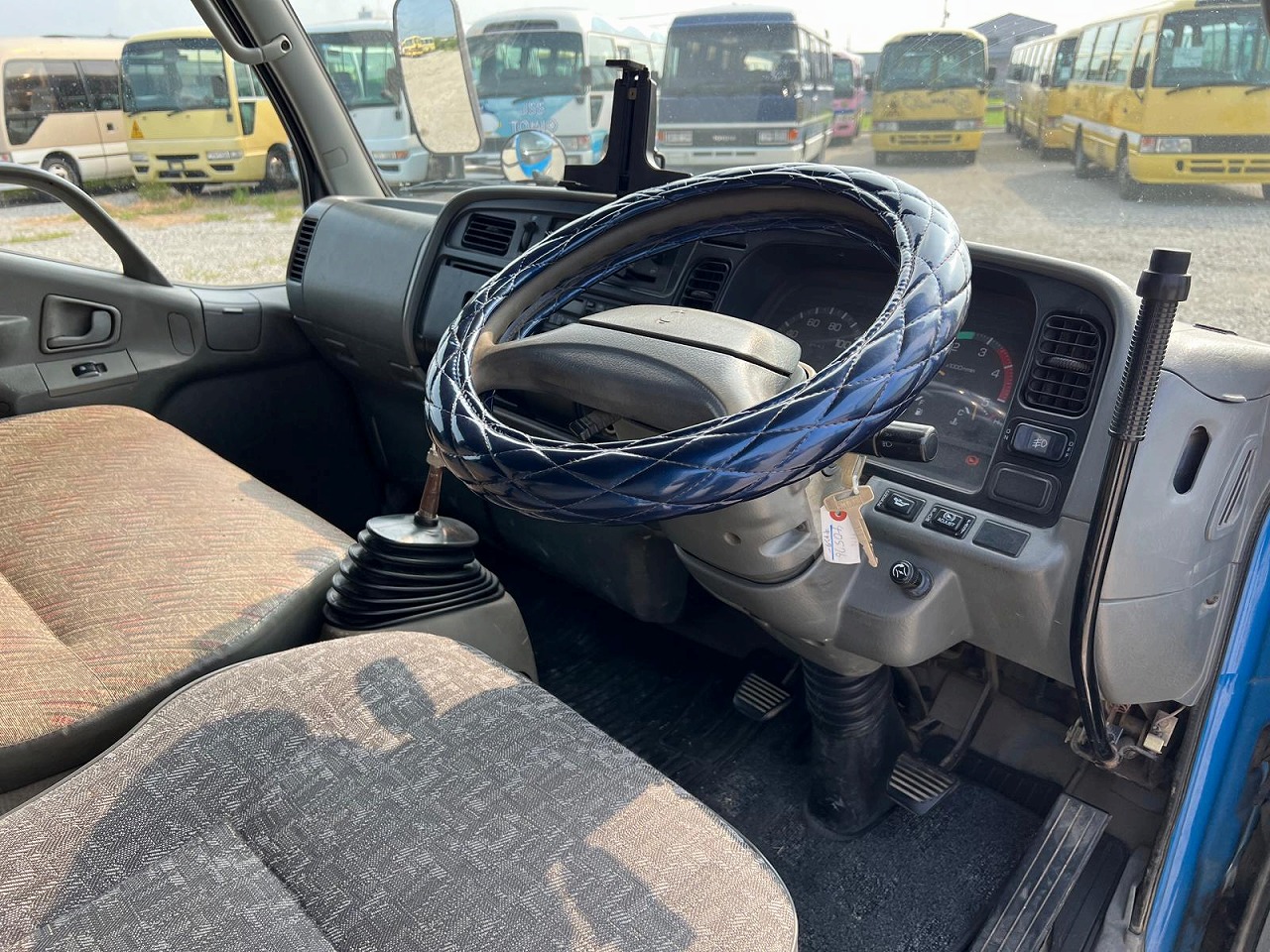 MITSUBISHI Canter